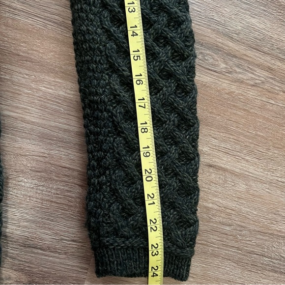 ARAN CRAFTS 100% Merino Wool Cross Over Neck Aran Coatigan Retail $149.95 - Picture 7 of 9